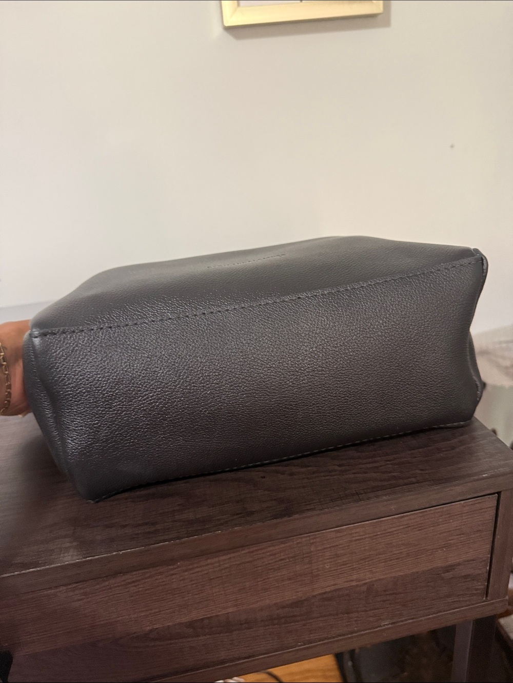 Black Portland Leather MEDIUM ASPEN Shoulder Bag with Gold Hardware- premium - Picture 3 of 6